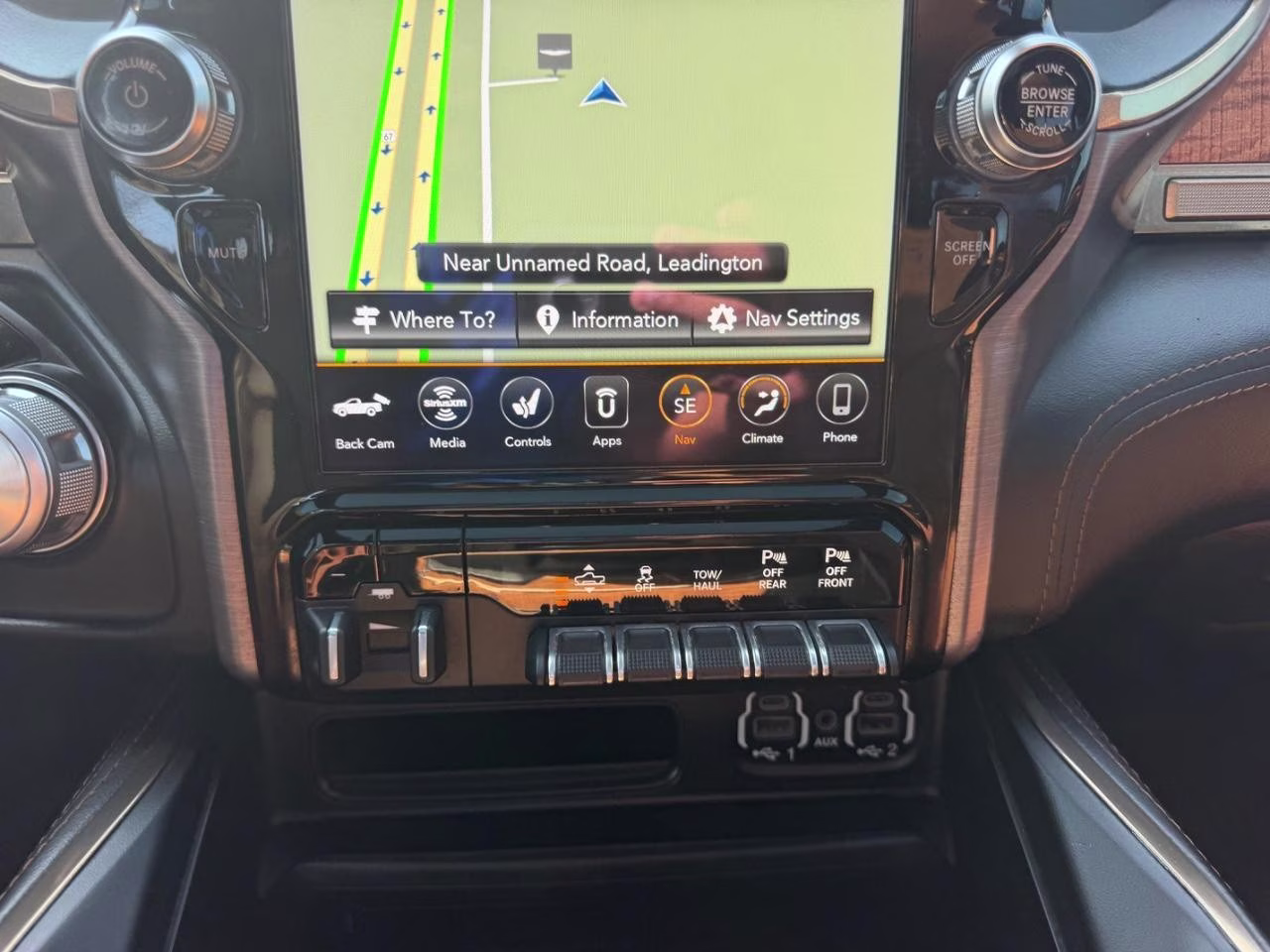 2020 Diamond Black Crystal Pearlcoat Ram 1500 Limited 4X4 Truck