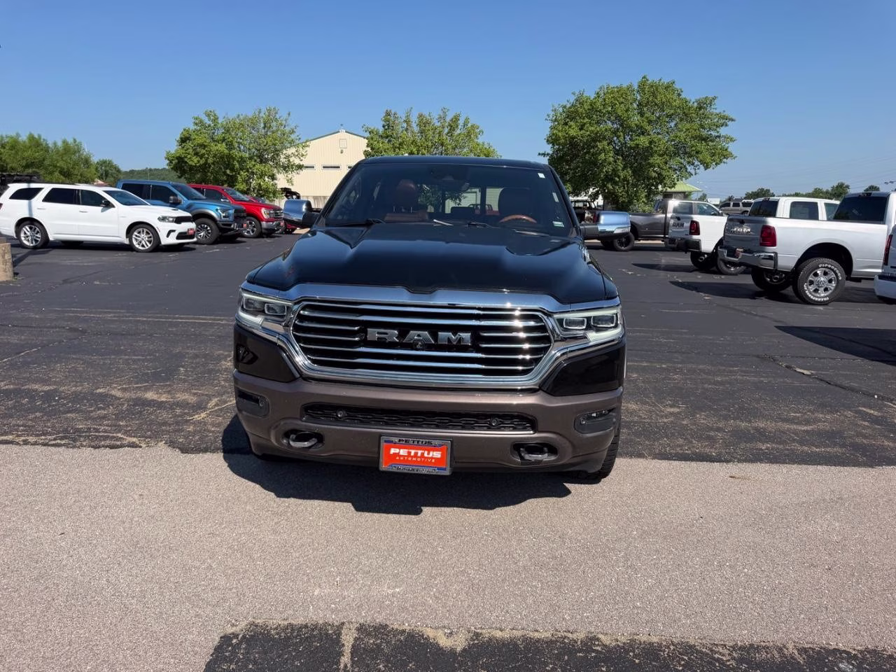 2020 Diamond Black Crystal Pearlcoat Ram 1500 Limited 4X4 Truck