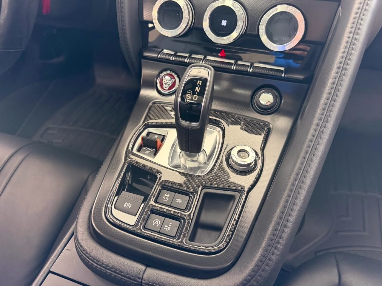 2015 Rhodium Silver Metallic Jaguar F-TYPE S RWD Coupe