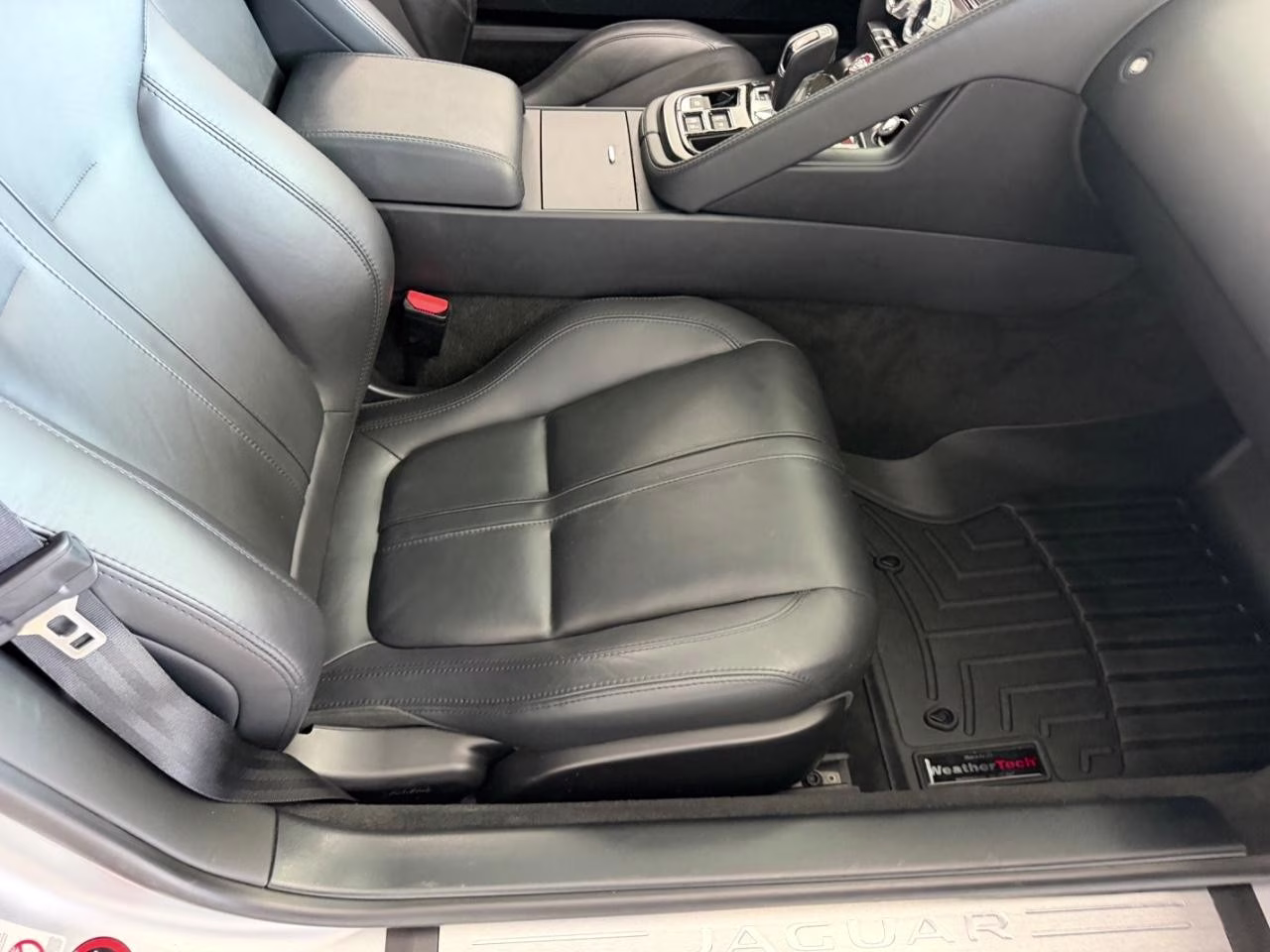 2015 Rhodium Silver Metallic Jaguar F-TYPE S RWD Coupe