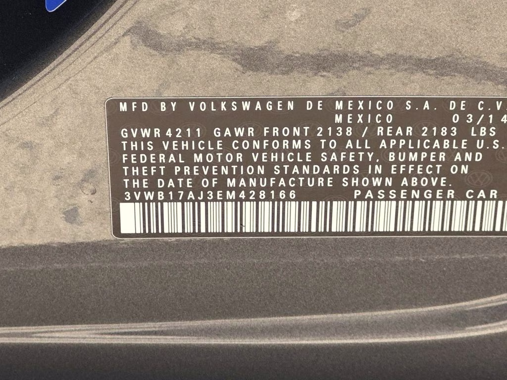 2014 Platinum Gray Metallic Volkswagen Jetta 1.8T SE FWD Sedan