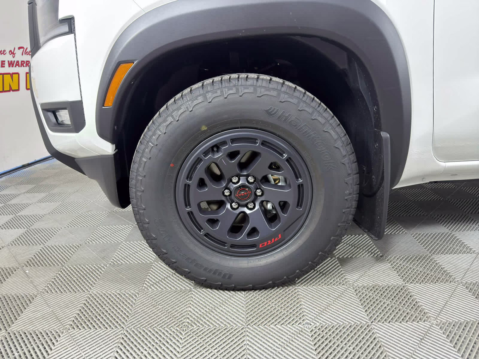 2026 Glacier White Nissan Frontier PRO-X RWD Truck