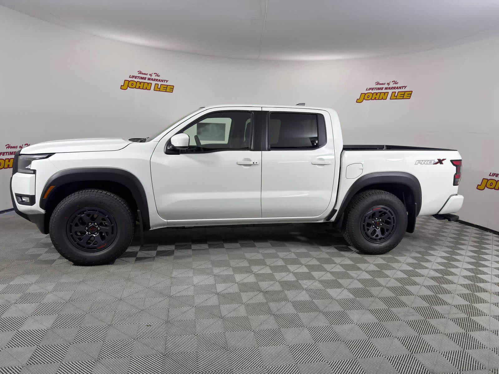 2026 Glacier White Nissan Frontier PRO-X RWD Truck