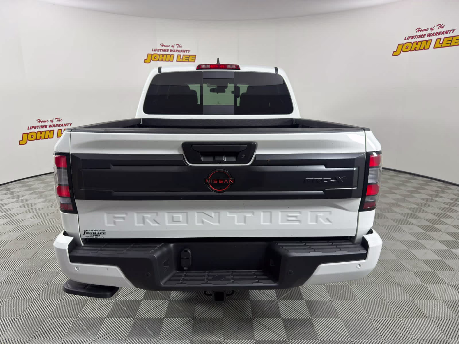 2026 Glacier White Nissan Frontier PRO-X RWD Truck