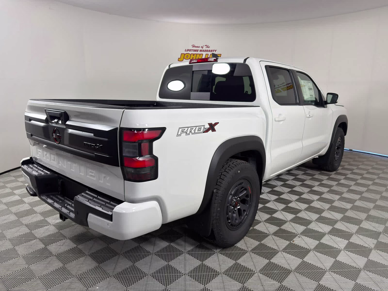2026 Glacier White Nissan Frontier PRO-X RWD Truck