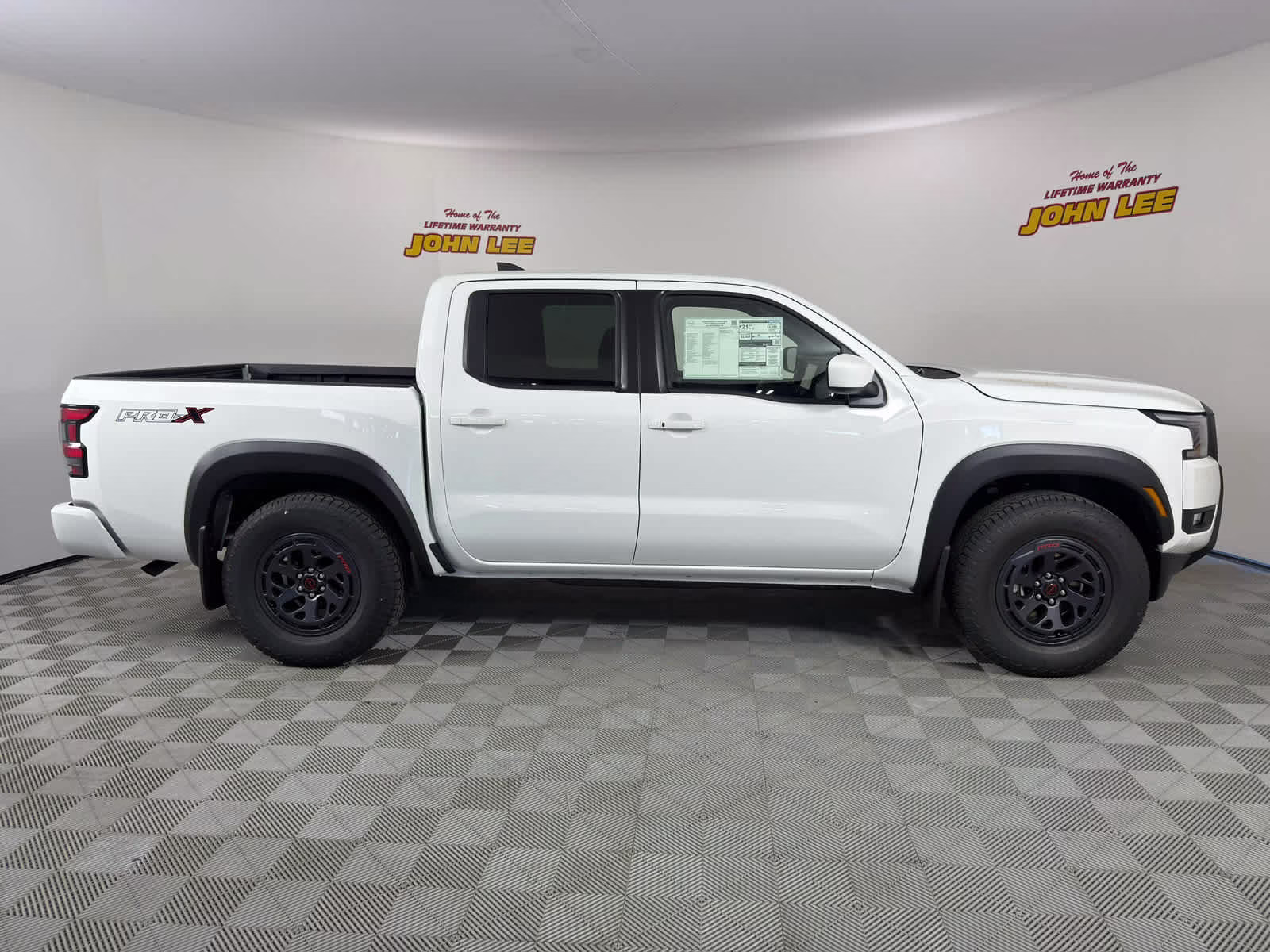2026 Glacier White Nissan Frontier PRO-X RWD Truck