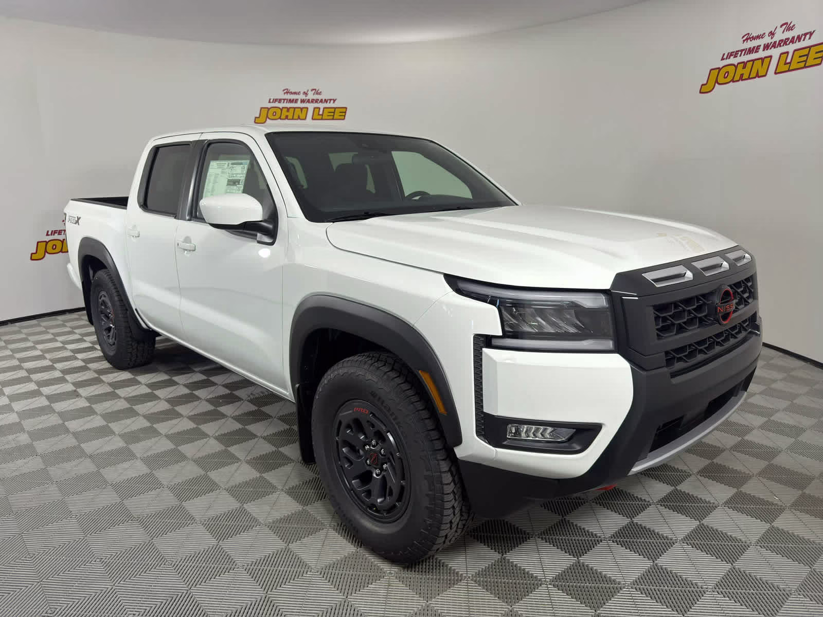 2026 Glacier White Nissan Frontier PRO-X RWD Truck