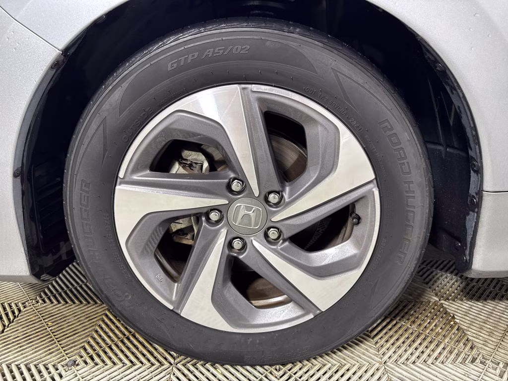 2019 Silver Honda Insight LX FWD Sedan