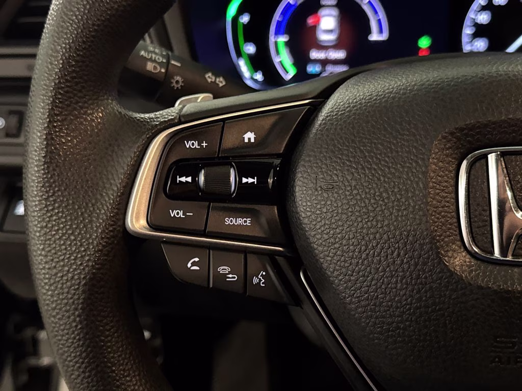 2019 Silver Honda Insight LX FWD Sedan