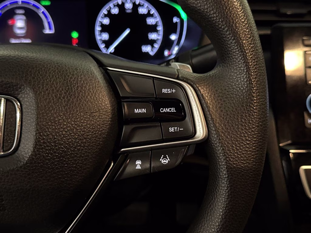 2019 Silver Honda Insight LX FWD Sedan