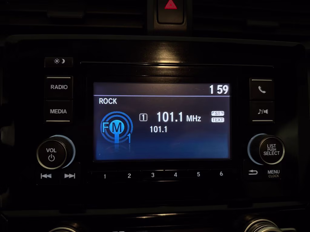 2019 Silver Honda Insight LX FWD Sedan