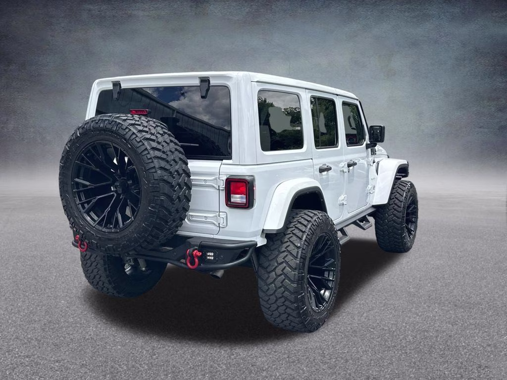 2022 Bright White Clearcoat Jeep Wrangler Unlimited Sahara 4X4 SUV