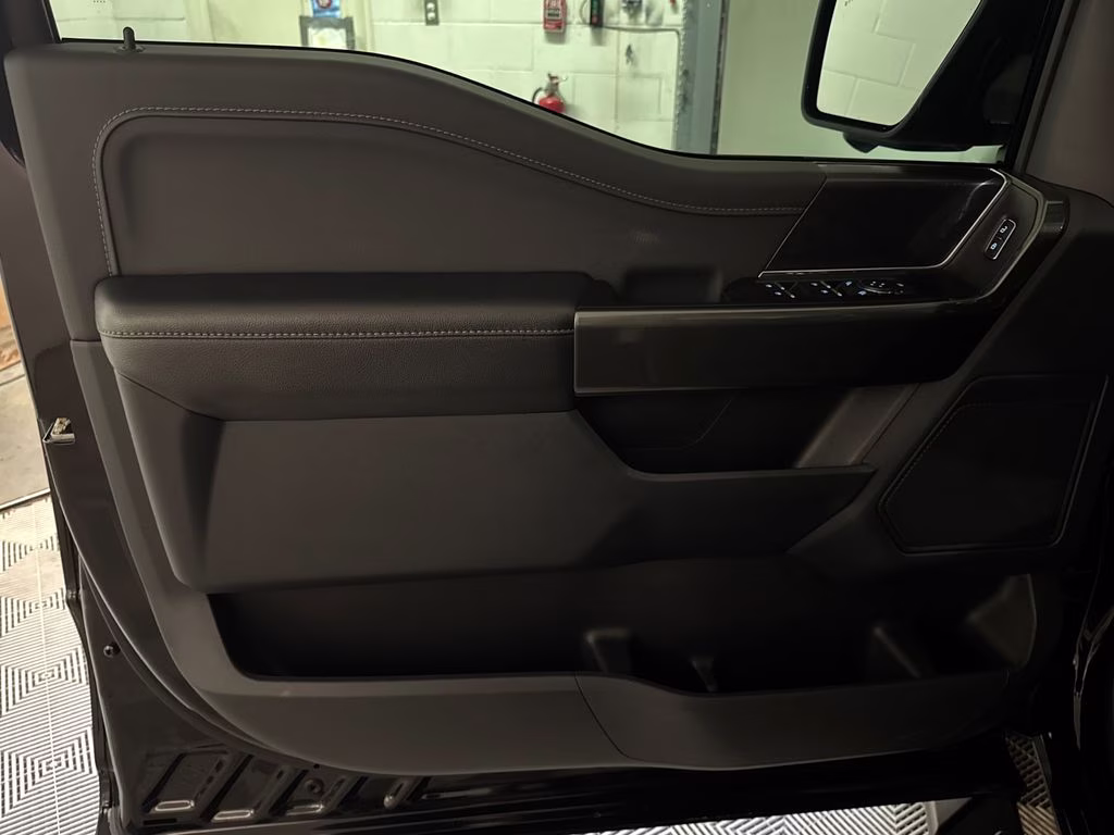 2023 Black Metallic Ford F-150 XLT 4X4 Truck
