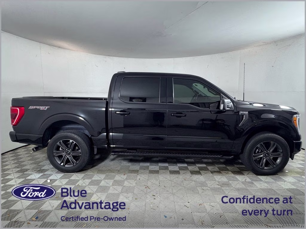 2023 Black Metallic Ford F-150 XLT 4X4 Truck