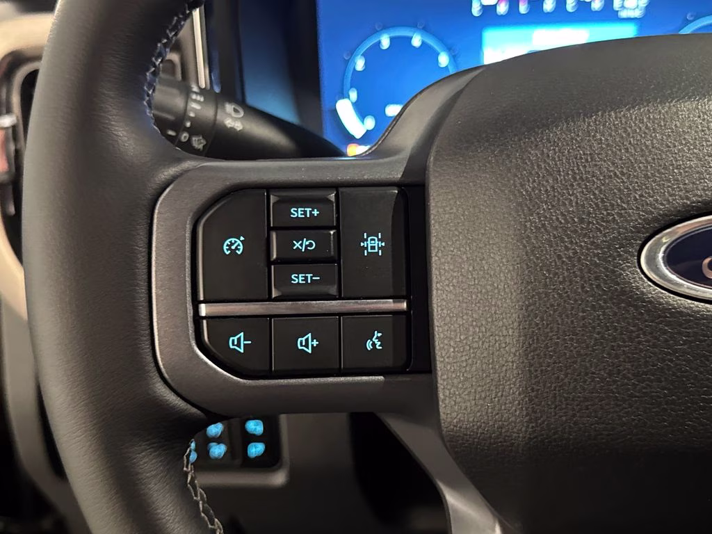 2025 Blue Metallic Ford Super Duty F-250 SRW Lariat 4X4 Truck
