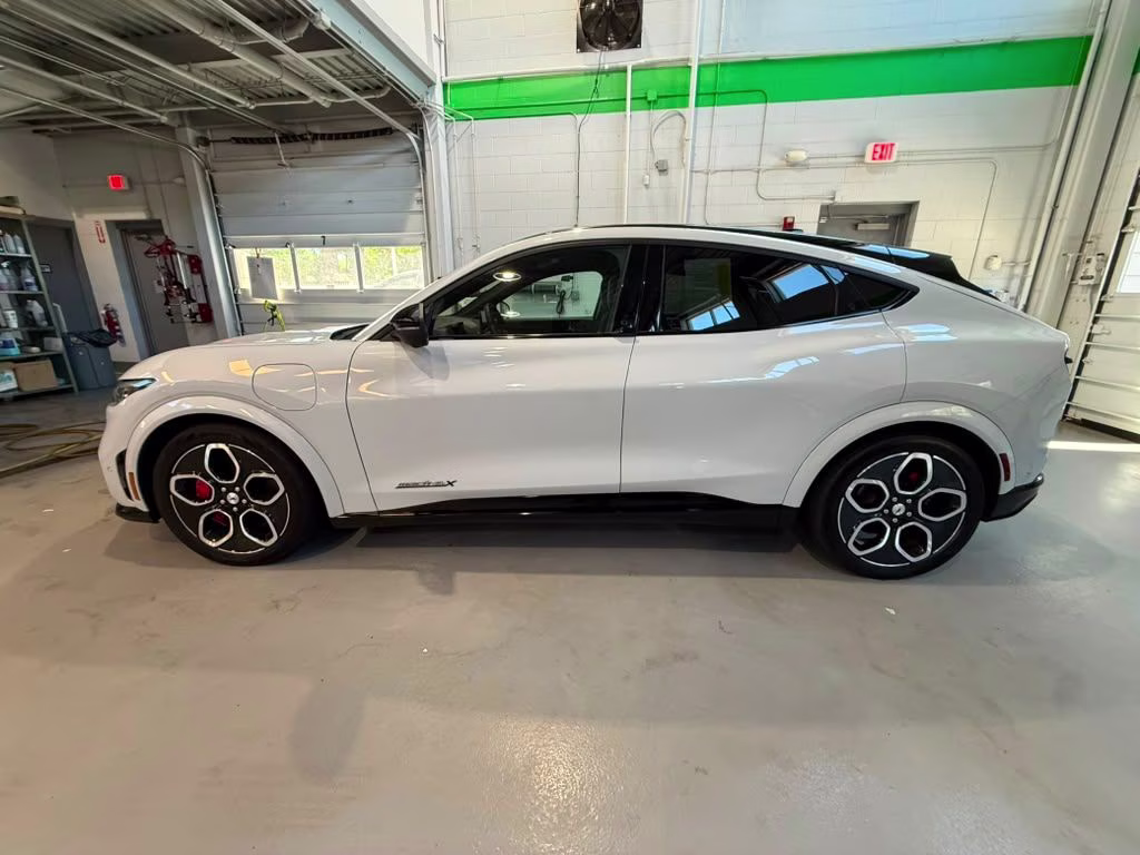 2023 White Metallic Ford Mustang Mach-E GT AWD SUV