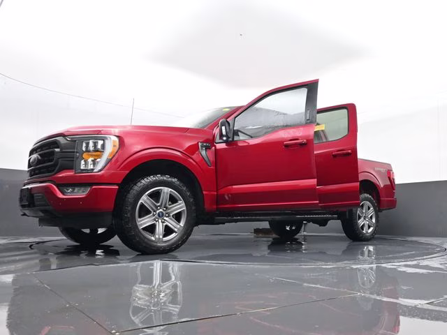 2022 Red Ford F-150 XLT 4X4 Truck