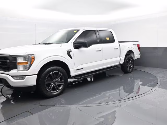 2022 White Ford F-150 XLT 4X4 Truck