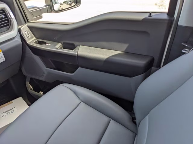 2026 Oxford White Ford Super Duty F-450 DRW XL 4X4 Chassis