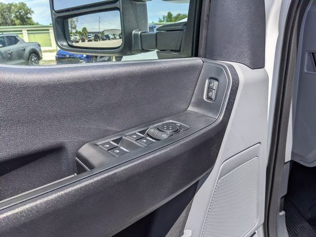 2026 Oxford White Ford Super Duty F-450 DRW XL 4X4 Chassis