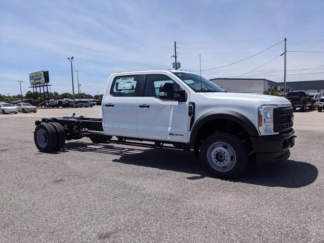 2026 Oxford White Ford Super Duty F-450 DRW XL 4X4 Chassis