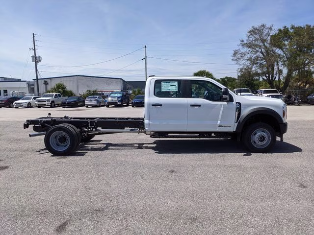 2026 Oxford White Ford Super Duty F-450 DRW XL 4X4 Chassis