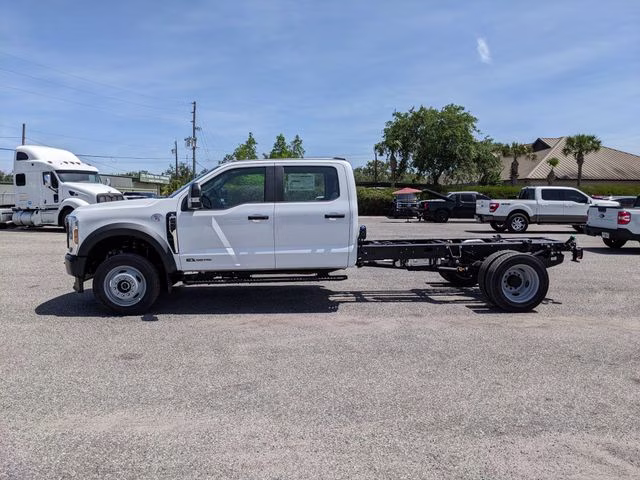 2026 Oxford White Ford Super Duty F-450 DRW XL 4X4 Chassis