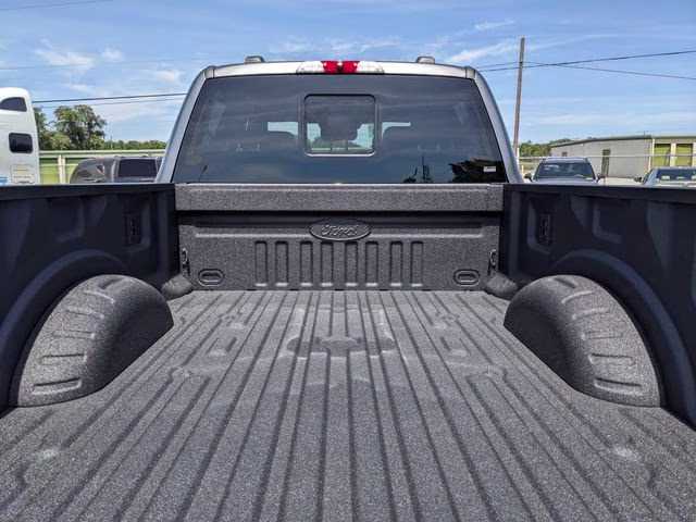 2026 Carbonized Gray Metallic Ford Super Duty F-250 SRW Lariat 4X4 Truck