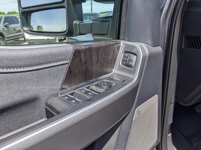 2026 Carbonized Gray Metallic Ford Super Duty F-250 SRW Lariat 4X4 Truck
