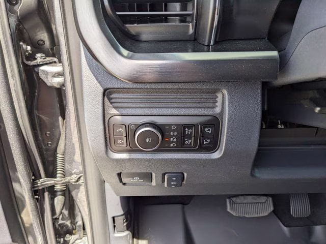 2026 Carbonized Gray Metallic Ford Super Duty F-250 SRW Lariat 4X4 Truck