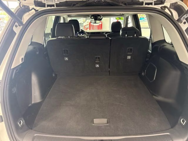 2022 Bright White Clearcoat Jeep Grand Cherokee 4xe 4X4 SUV