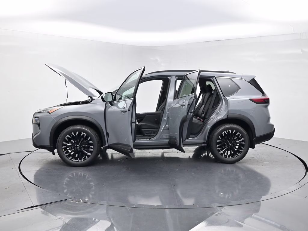 2026 Boulder Gray Pearl Nissan Rogue Dark Armor FWD SUV