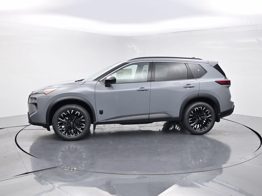 2026 Boulder Gray Pearl Nissan Rogue Dark Armor FWD SUV