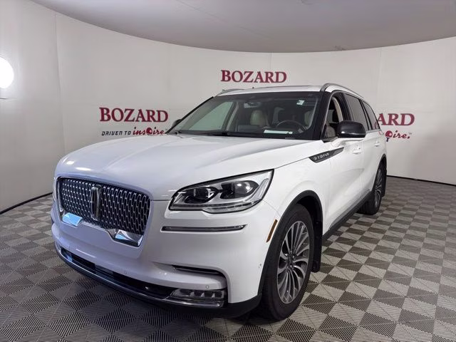 2022 White Metallic Lincoln Aviator Reserve AWD SUV