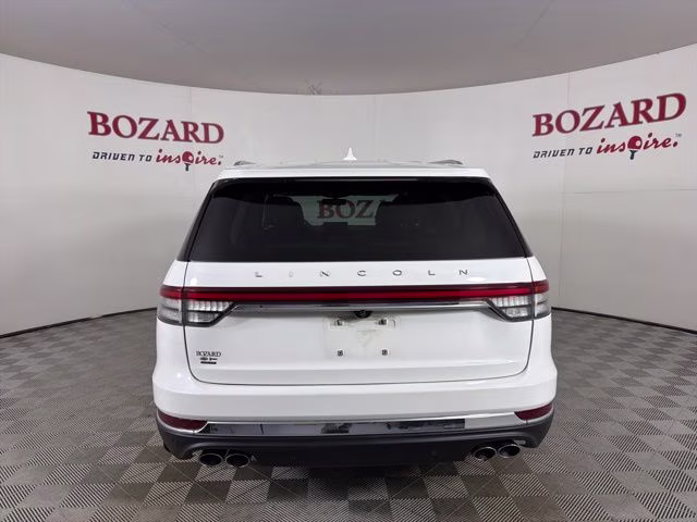 2022 White Metallic Lincoln Aviator Reserve AWD SUV