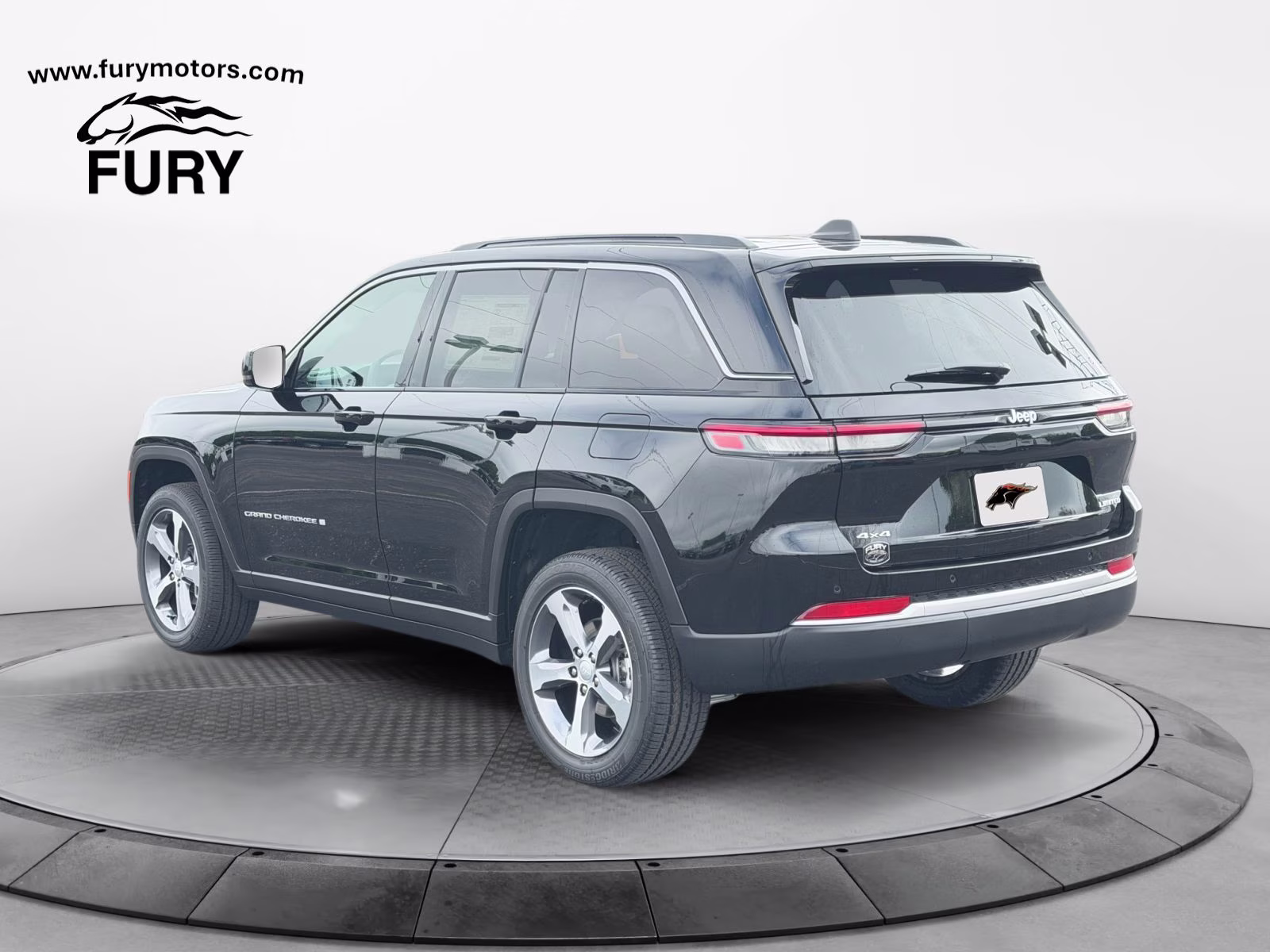 2026 Diamond Black Crystal Pearlcoat Jeep Grand Cherokee Limited 4X4 SUV