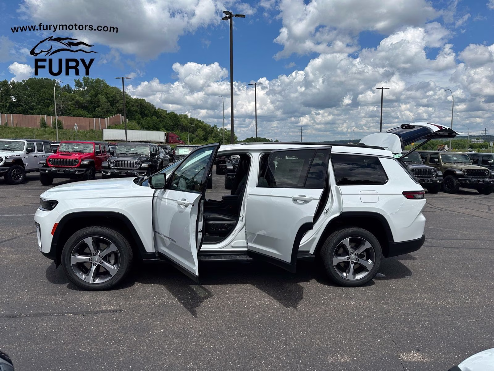 2026 Bright White Clearcoat Jeep Grand Cherokee L Limited 4X4 SUV