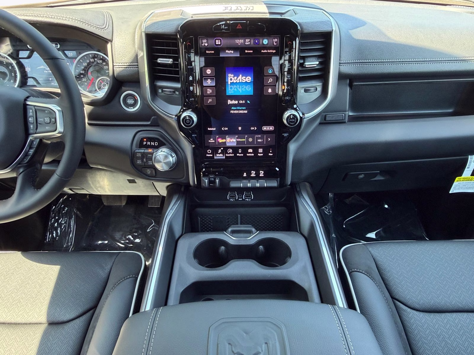 2026 Diamond Black Crystal Pearlcoat Ram 1500 Laramie 4X4 Truck