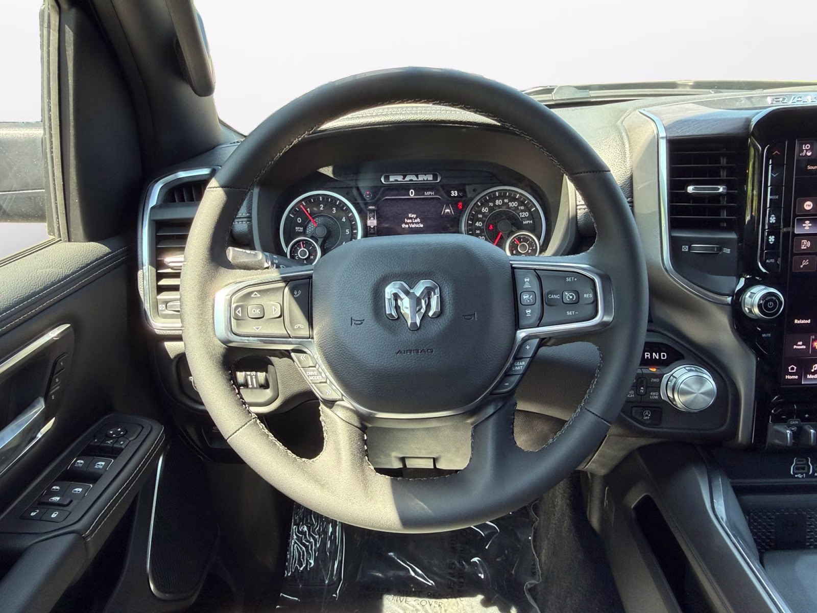 2026 Diamond Black Crystal Pearlcoat Ram 1500 Laramie 4X4 Truck