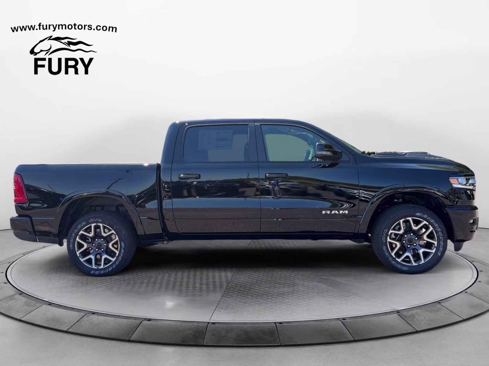 2026 Diamond Black Crystal Pearlcoat Ram 1500 Laramie 4X4 Truck