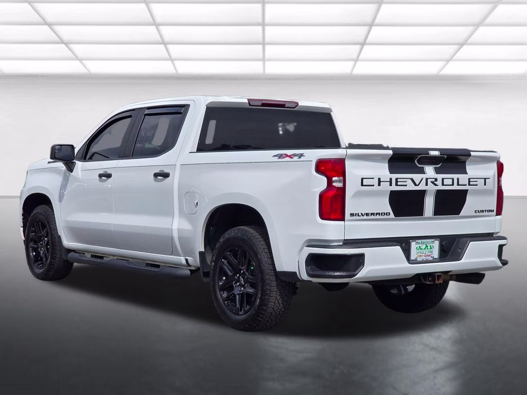2022 Summit White Chevrolet Silverado 1500 LTD Custom 4X4 Truck