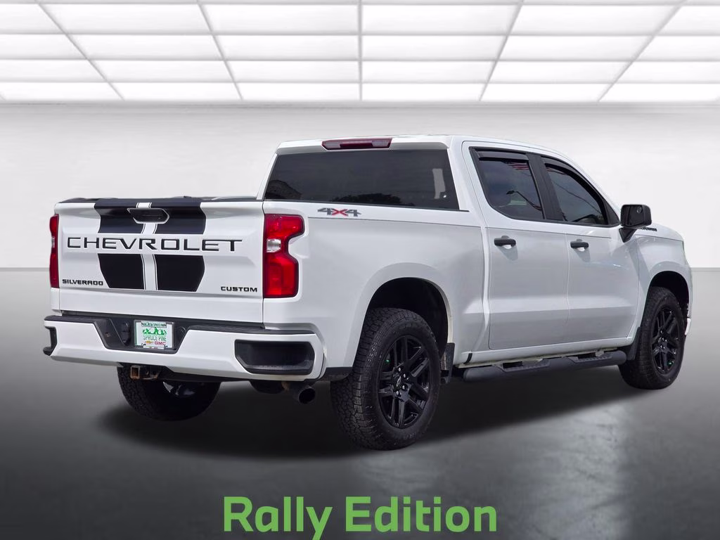 2022 Summit White Chevrolet Silverado 1500 LTD Custom 4X4 Truck