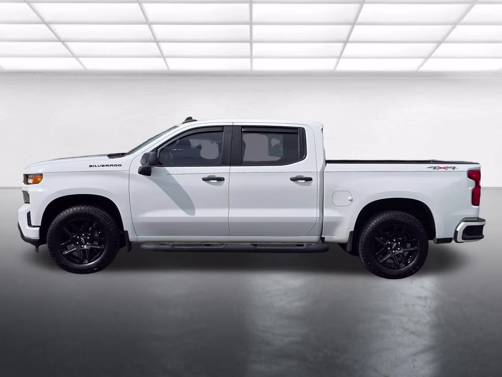 2022 Summit White Chevrolet Silverado 1500 LTD Custom 4X4 Truck