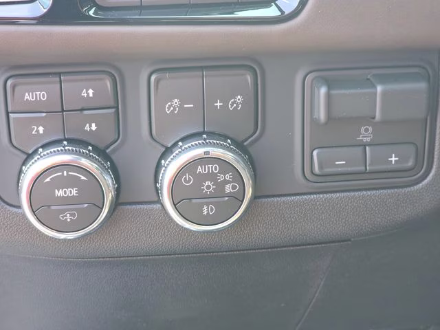 2026 Glacier White Tricoat GMC Yukon XL Denali Ultimate 4X4 SUV