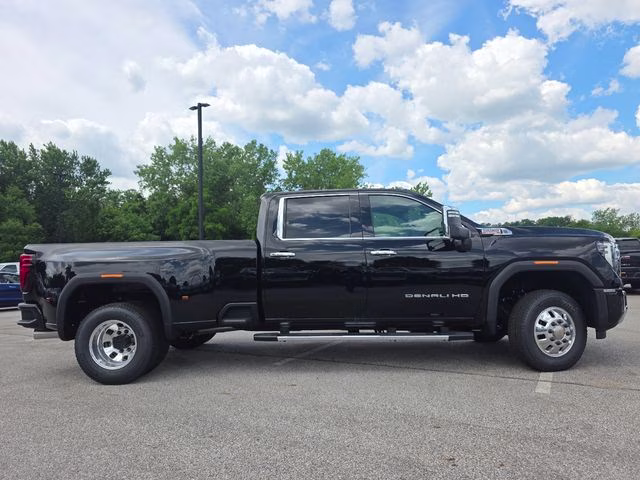 2026 Onyx Black GMC Sierra 3500HD Denali 4X4 Truck