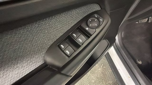 2022 Summit White Chevrolet Trailblazer LT FWD SUV