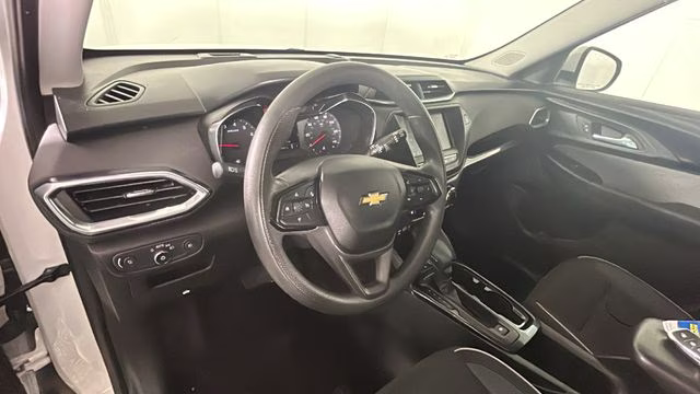 2022 Summit White Chevrolet Trailblazer LT FWD SUV