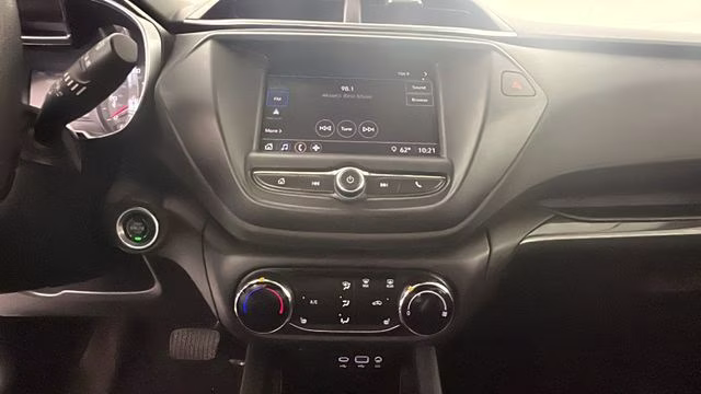 2022 Summit White Chevrolet Trailblazer LT FWD SUV