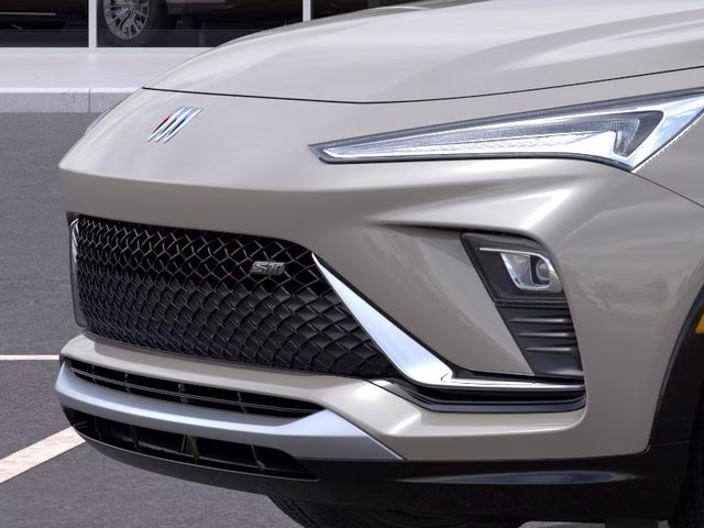2026 Ceramic White Buick Envista Sport Touring FWD SUV