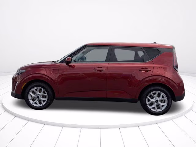 2023 Mars Orange Kia Soul S FWD Hatchback